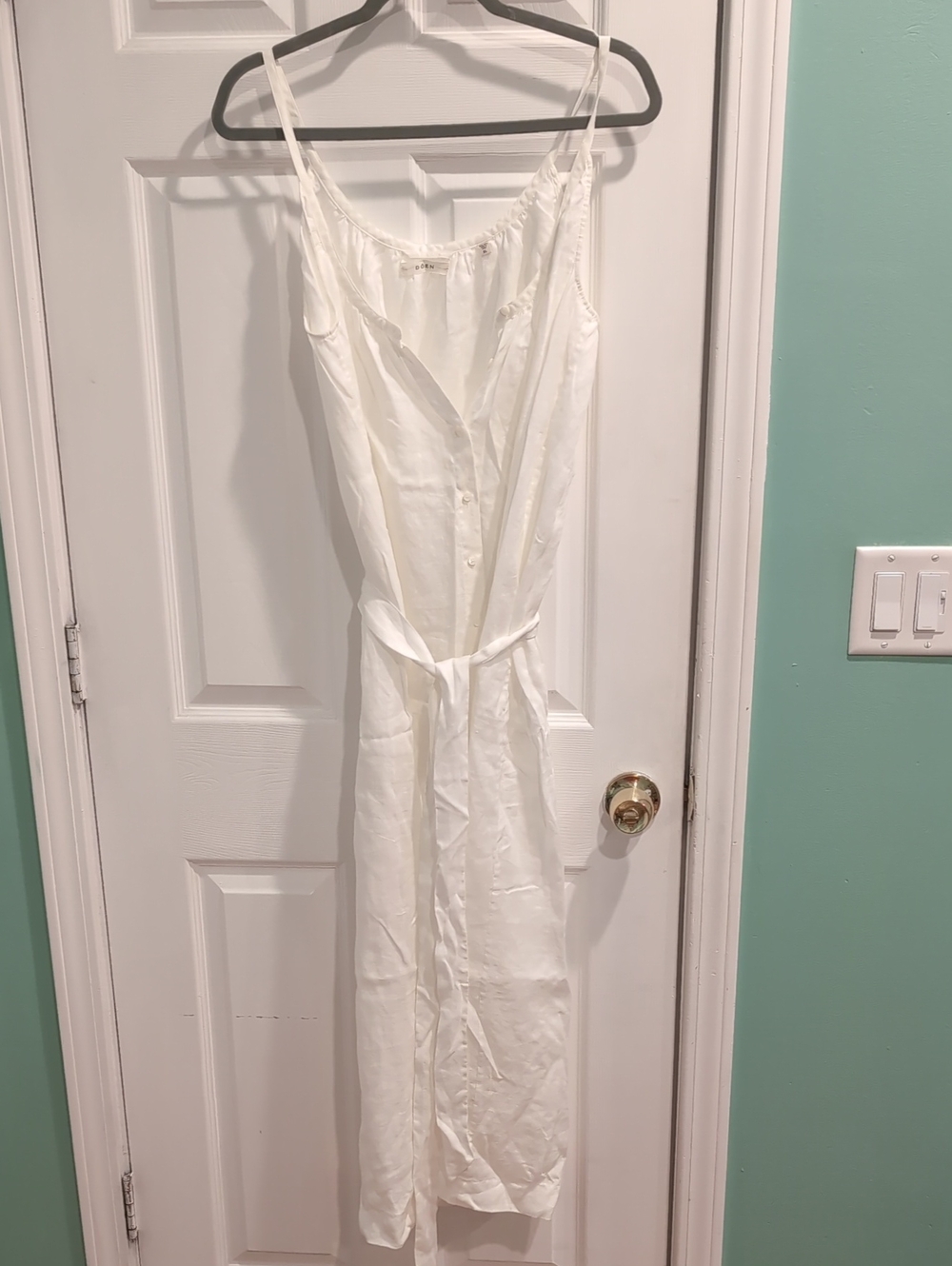 Doen Nevita White Sleeveless Maxi Dress with Waist Tie
